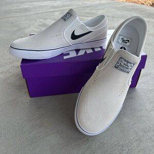 Nike Men's Janioski White Slip-On Shoes